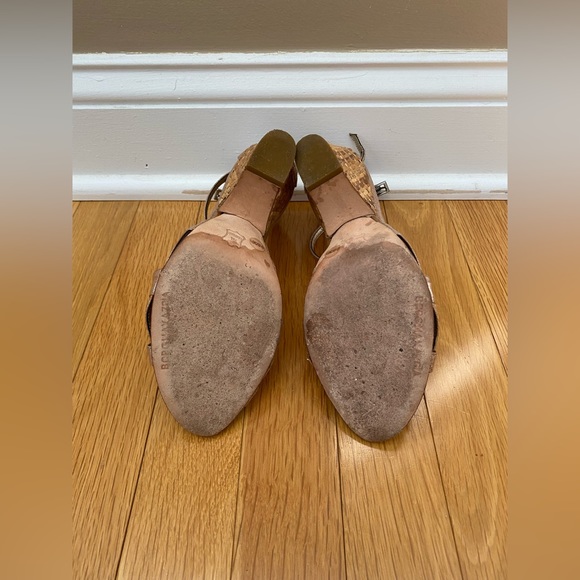 BCBGMAXAZRIA rose gold heels sandals size 6.5 - Picture 4 of 4